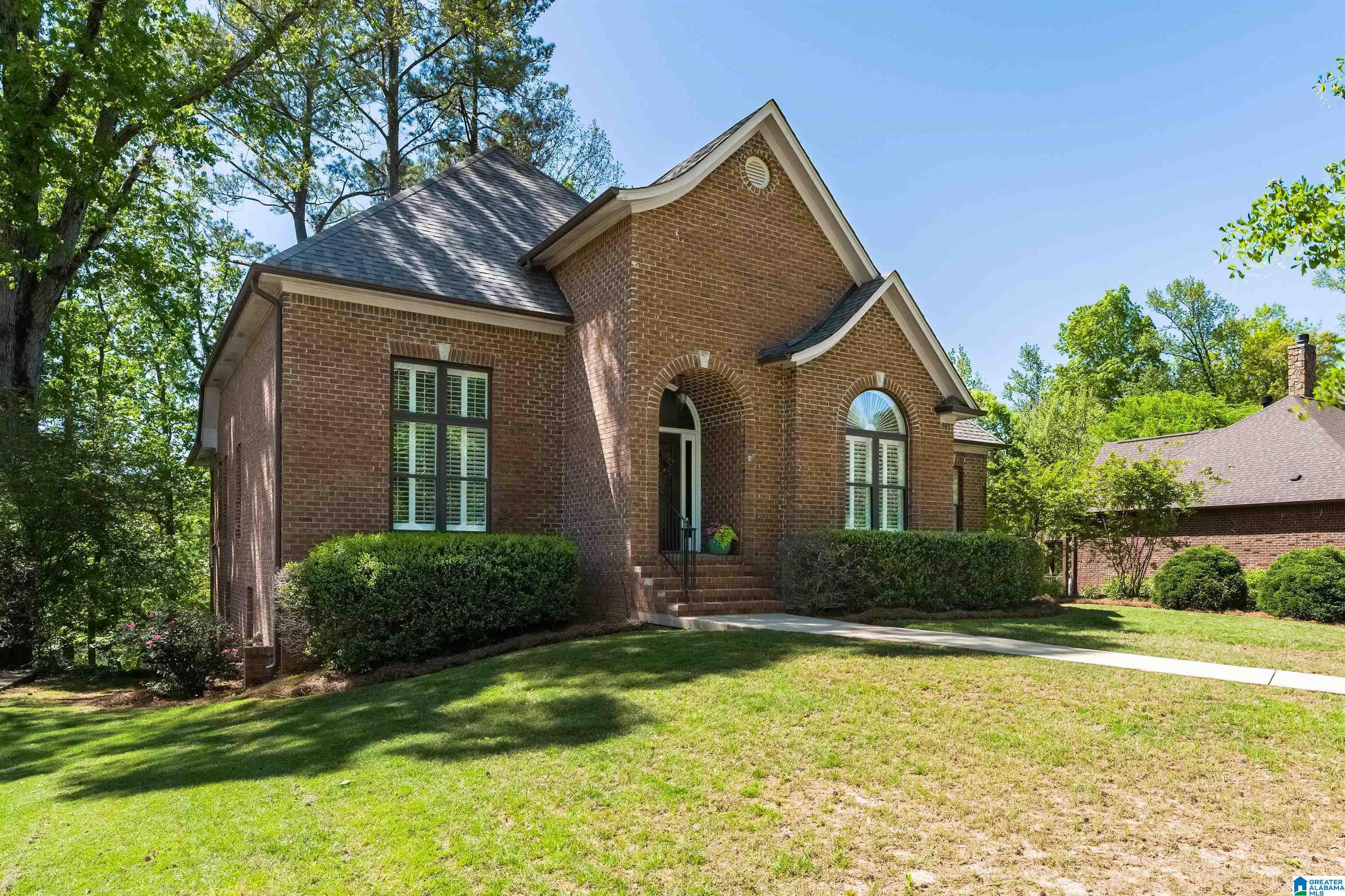 145 Lake Forest Way Alabaster, AL 35114 - Photo 3 of 33