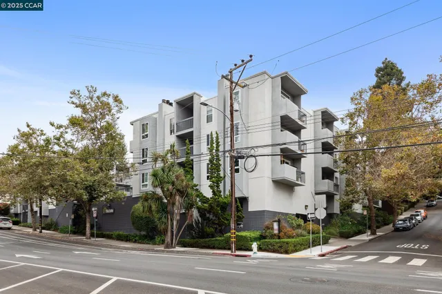 a car parked in front of a building