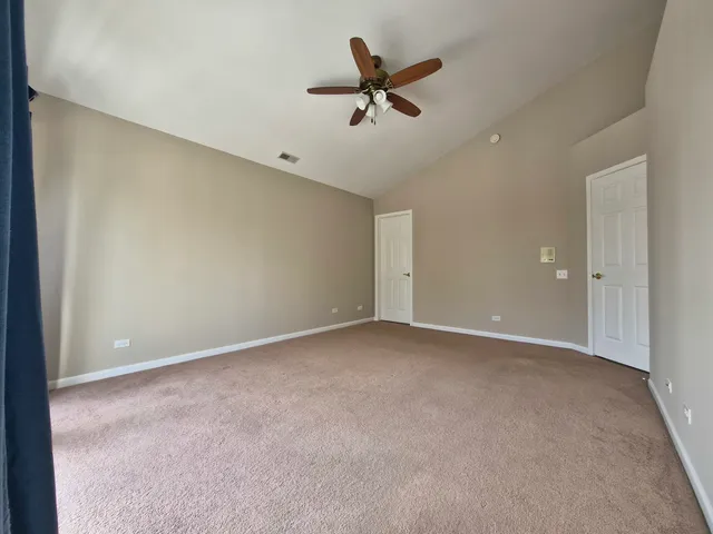 $2,850 | 2850 Stonewater Drive, Naperville, IL 60564