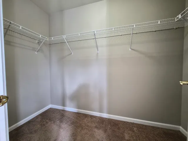 $2,850 | 2850 Stonewater Drive, Naperville, IL 60564