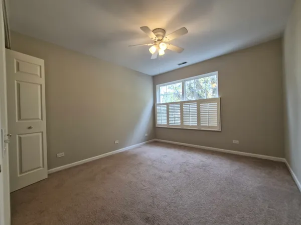 $2,750 | 2850 Stonewater Drive, Naperville, IL 60564