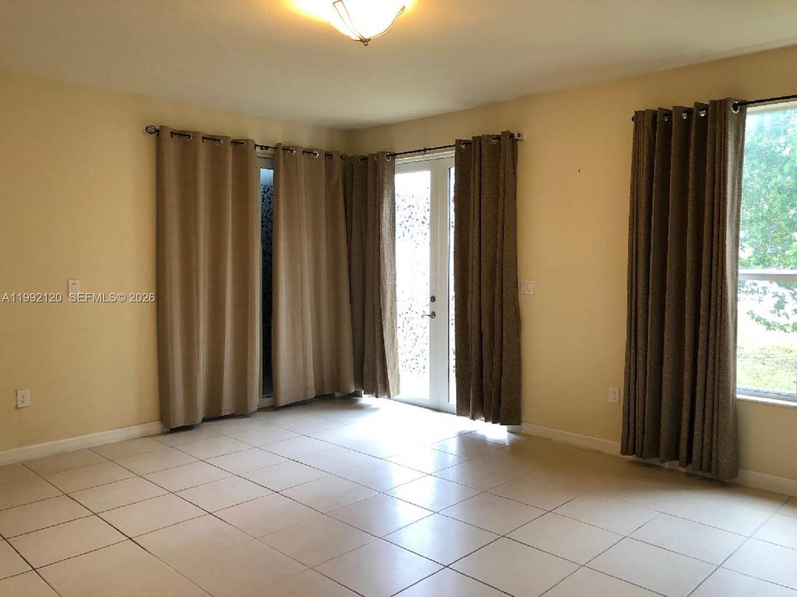 17000 Southwest 90th Terrace Miami, FL 33196 - Photo 14 of 56