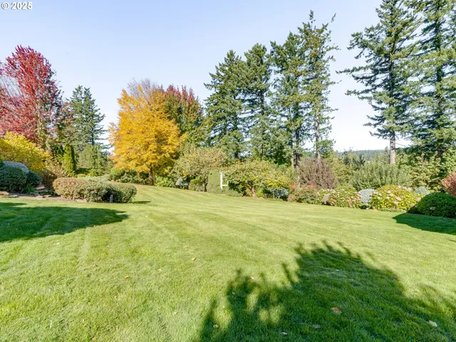 $1,850,000 | 28499 Southeast Sweetbriar Road, Troutdale, OR 97060