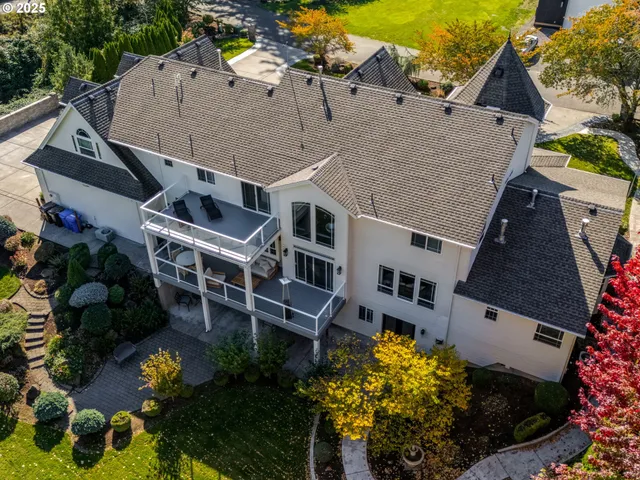 $1,850,000 | 28499 Southeast Sweetbriar Road, Troutdale, OR 97060