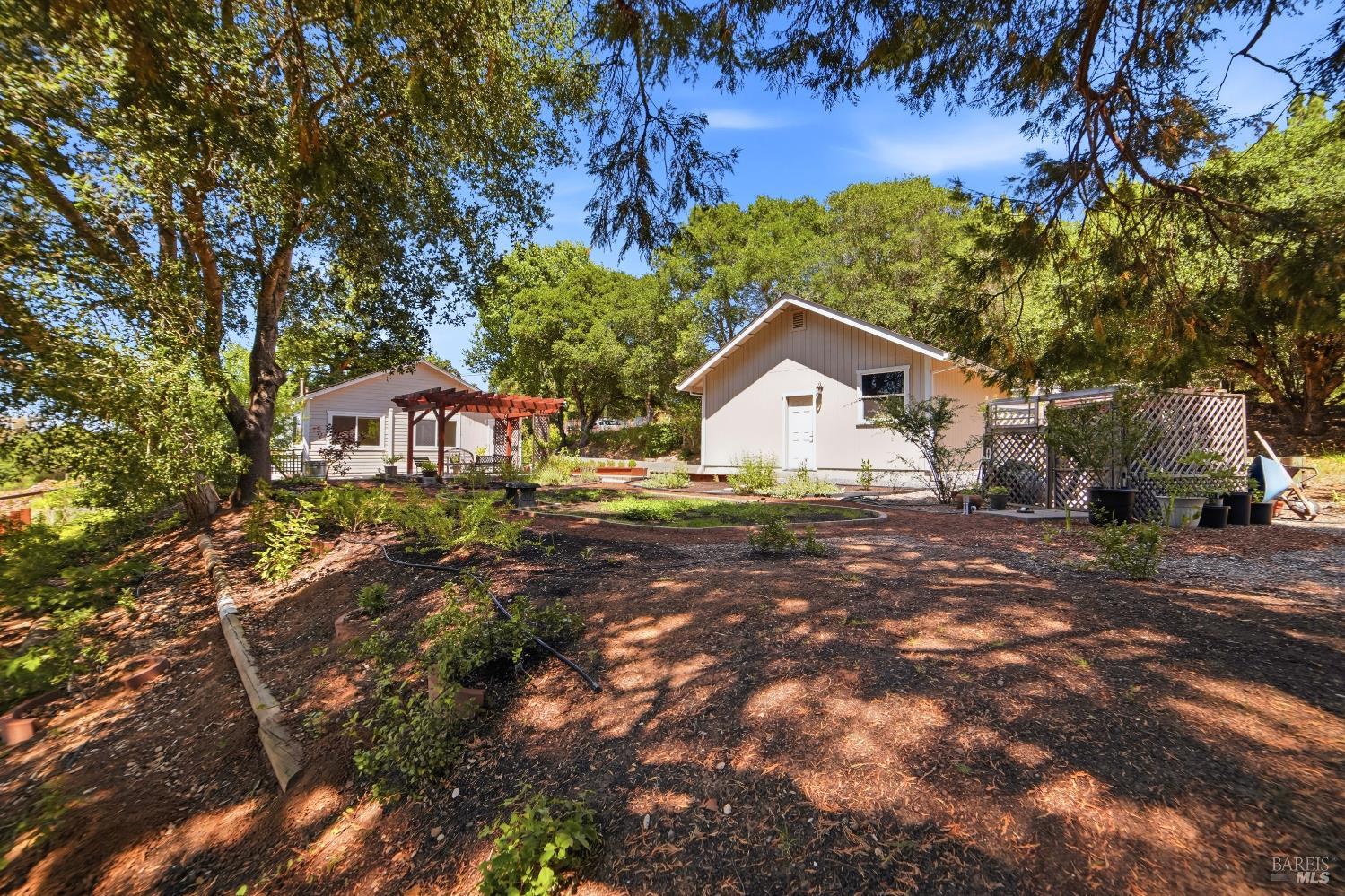 7695 Atkinson Road Sebastopol, CA 95472 - Photo 35 of 40