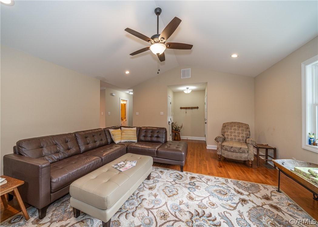 1832 Nichols Road Powhatan, VA 23139 - Photo 6 of 35 Gallery Image 6