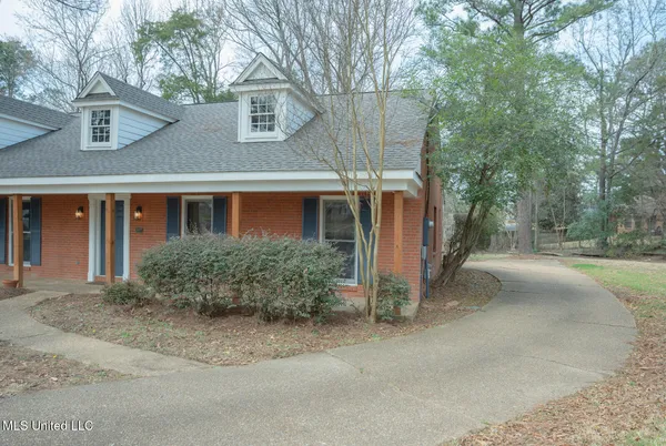 $229,900 | 107 Brookhill Cove, Ridgeland, MS 39157