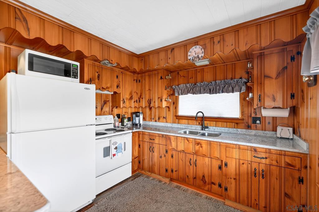 447 Lake Side Road Addison, PA 15411 - Photo 26 of 51