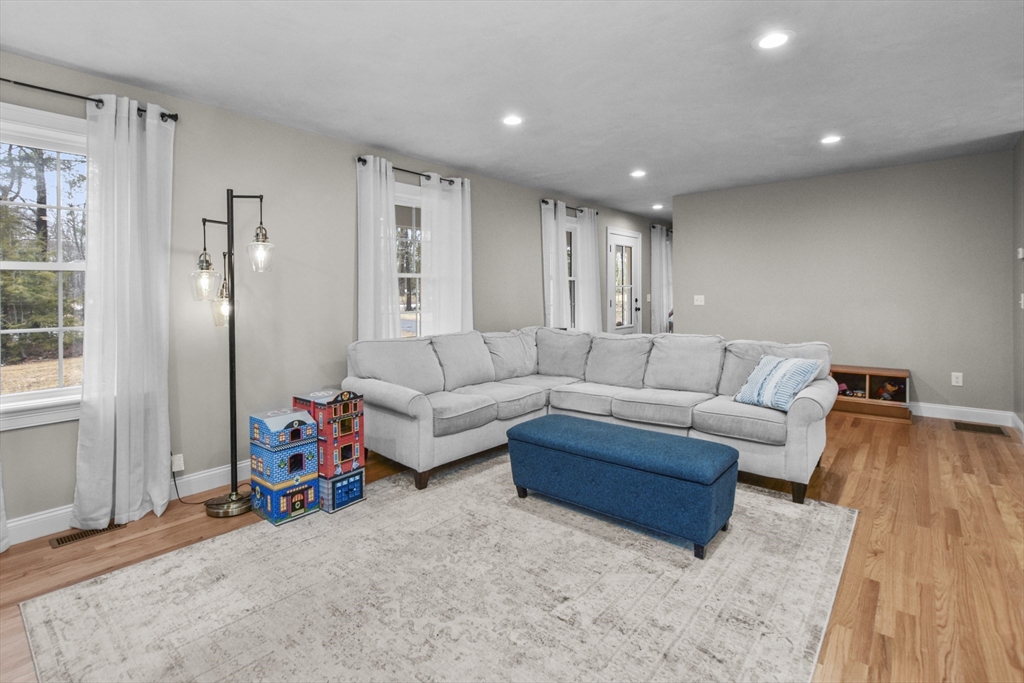 78 Old Princeton Road Hubbardston, MA 01452 - Photo 6 of 30 Gallery Image 6