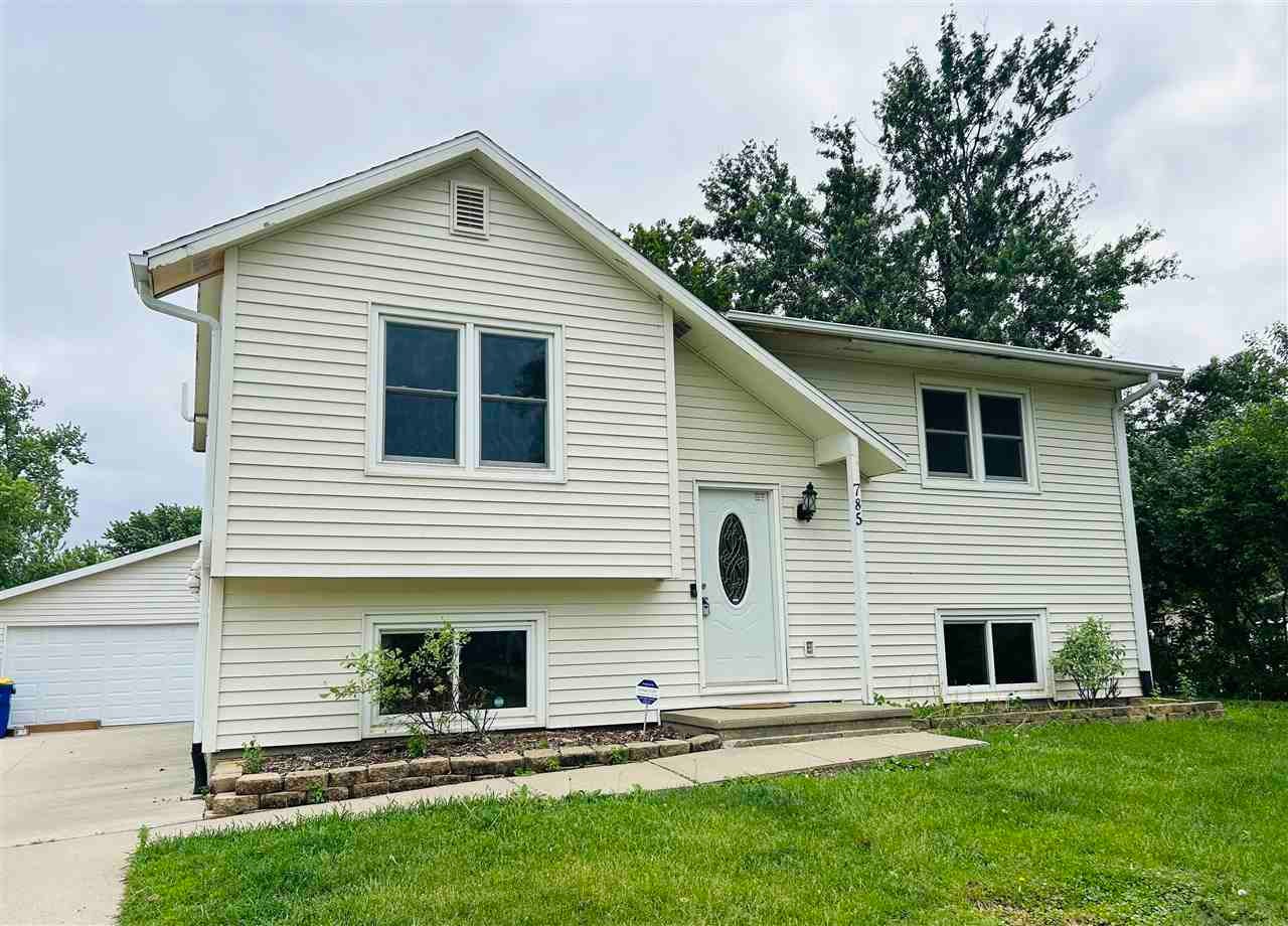 785 Prairie Ridge Road North Liberty, IA 52317 - Photo 2 of 21 Gallery Image 2