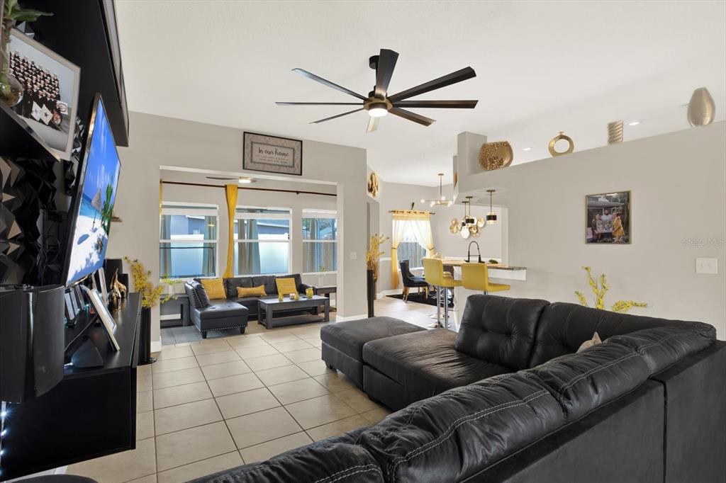 9656 Fox Hearst Road Tampa, FL 33647 - Photo 8 of 32 Gallery Image 8