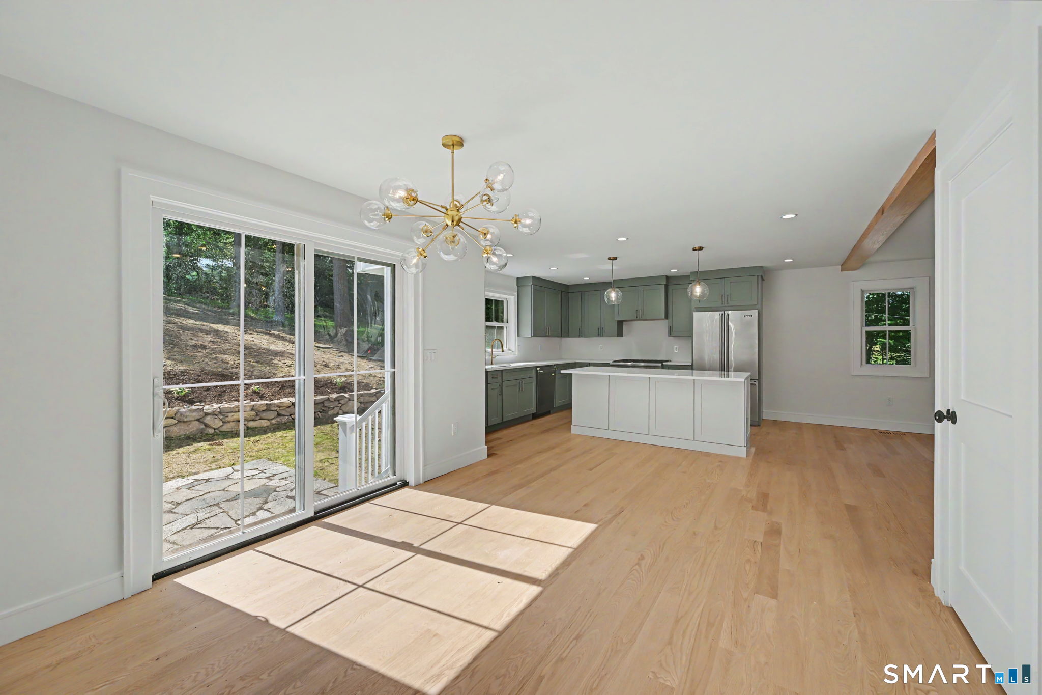 244 Minivale Road Stamford, CT 06907 - Photo 13 of 36