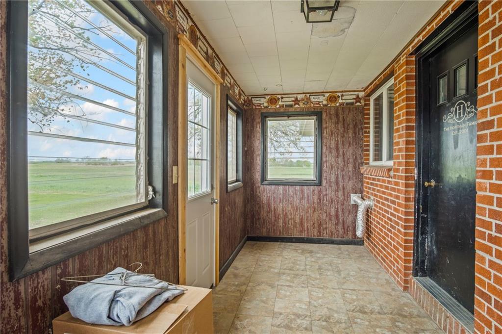 4232 Haskell Road Effingham, KS 66023 - Photo 3 of 33