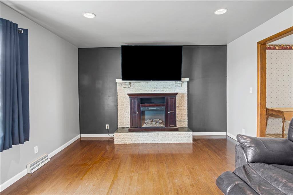 4232 Haskell Road Effingham, KS 66023 - Photo 5 of 33