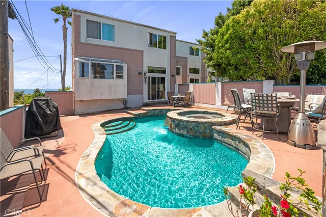 $2,799,000 | 867 Aubrey Court, Unit 1, Hermosa Beach, CA 90254