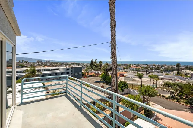 $2,799,000 | 867 Aubrey Court, Unit 1, Hermosa Beach, CA 90254