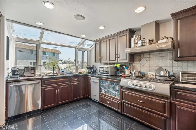 $2,799,000 | 867 Aubrey Court, Unit 1, Hermosa Beach, CA 90254