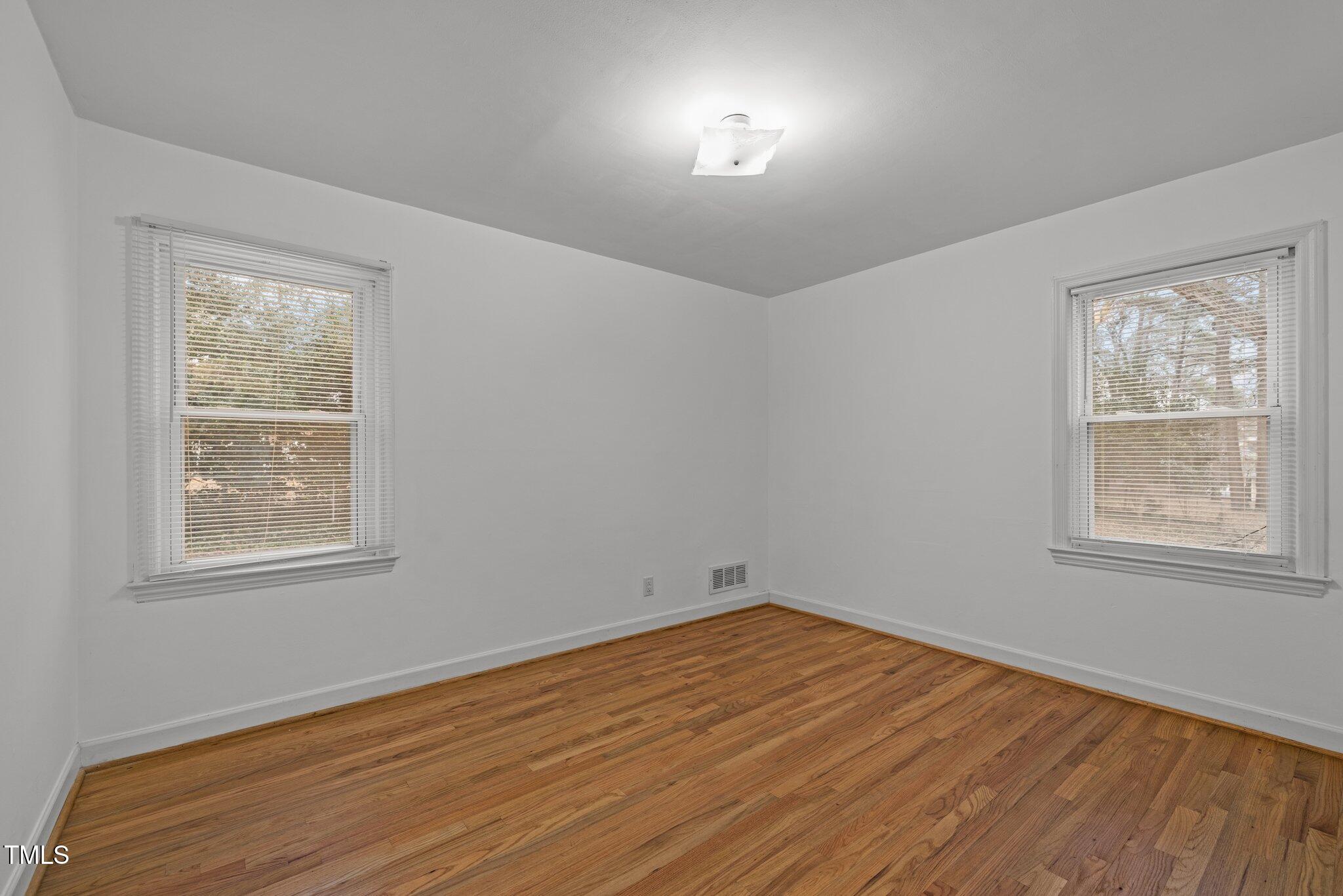 3411 Octavia Street Raleigh, NC 27606 - Photo 18 of 29 14-web-or-mls-5Z8A5378
