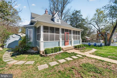 $474,900 | 4810 Fox Street, College Park, MD 20740