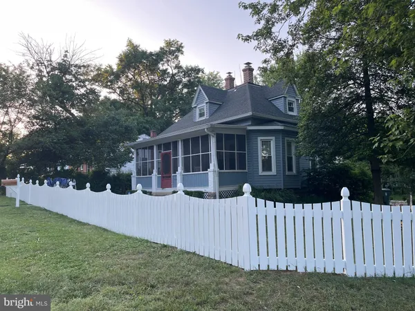 $479,900 | 4810 Fox Street, College Park, MD 20740