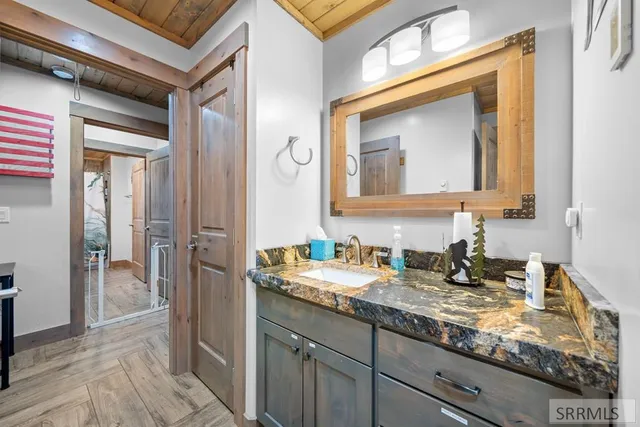 $890,000 | 3770 Arctic Fox Drive, Island Park, ID 83429