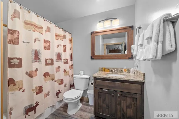 $890,000 | 3770 Arctic Fox Drive, Island Park, ID 83429