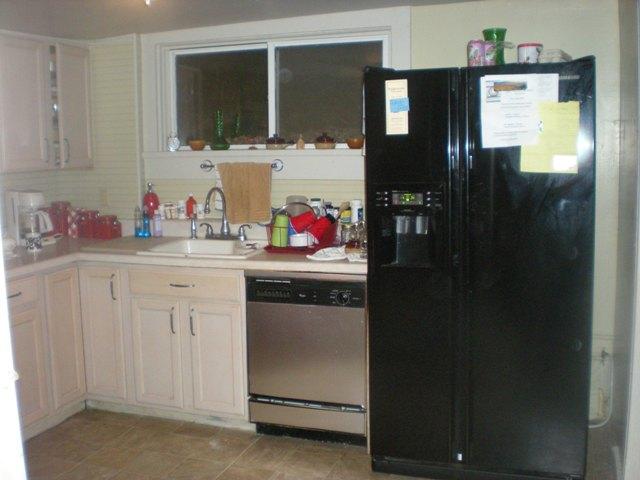 1049 Shady Run Road Vinton, VA 24179 - Photo 7 of 21 all new appliance stay with home