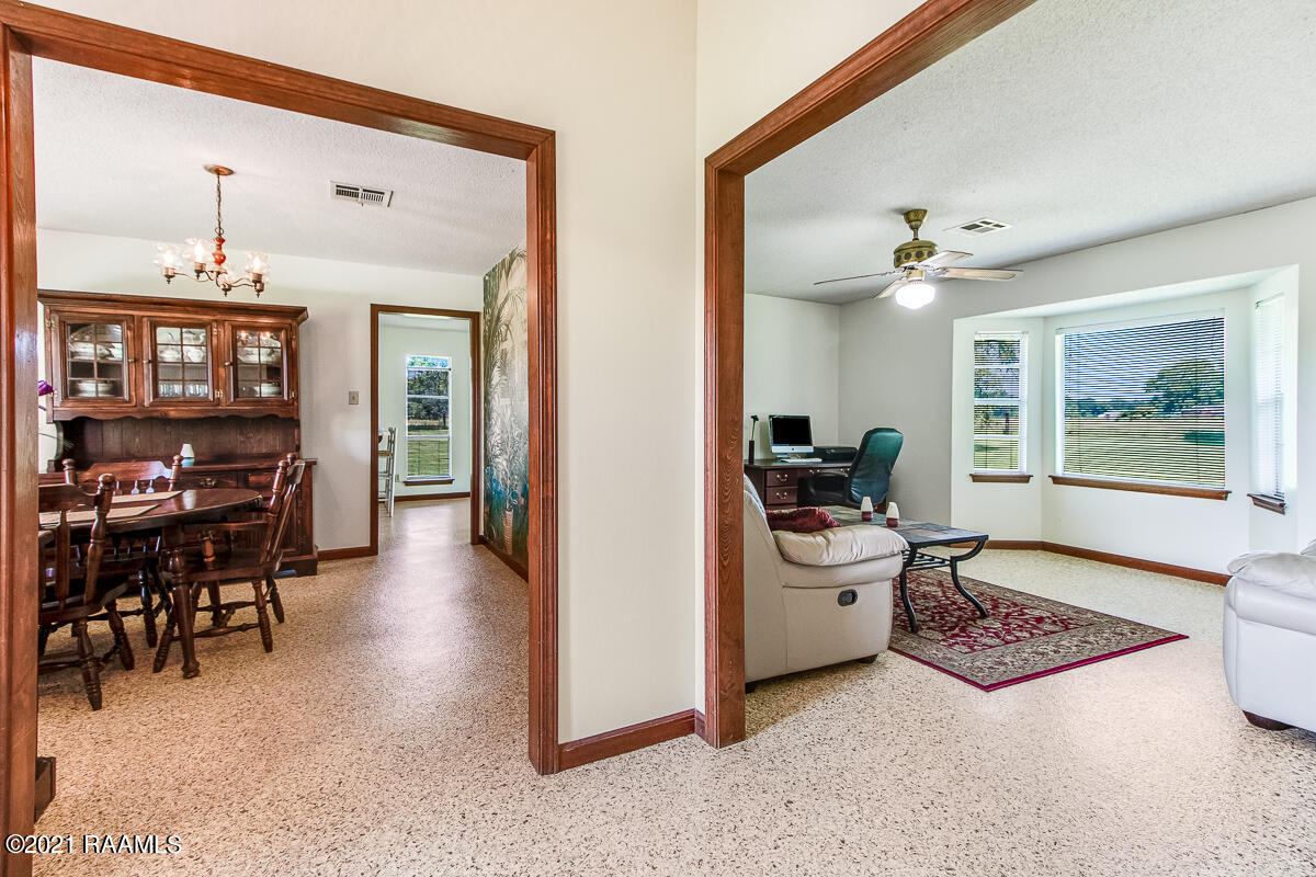 185 Emma Road Ville Platte, LA 70586 - Photo 3 of 18 Gallery Image 3