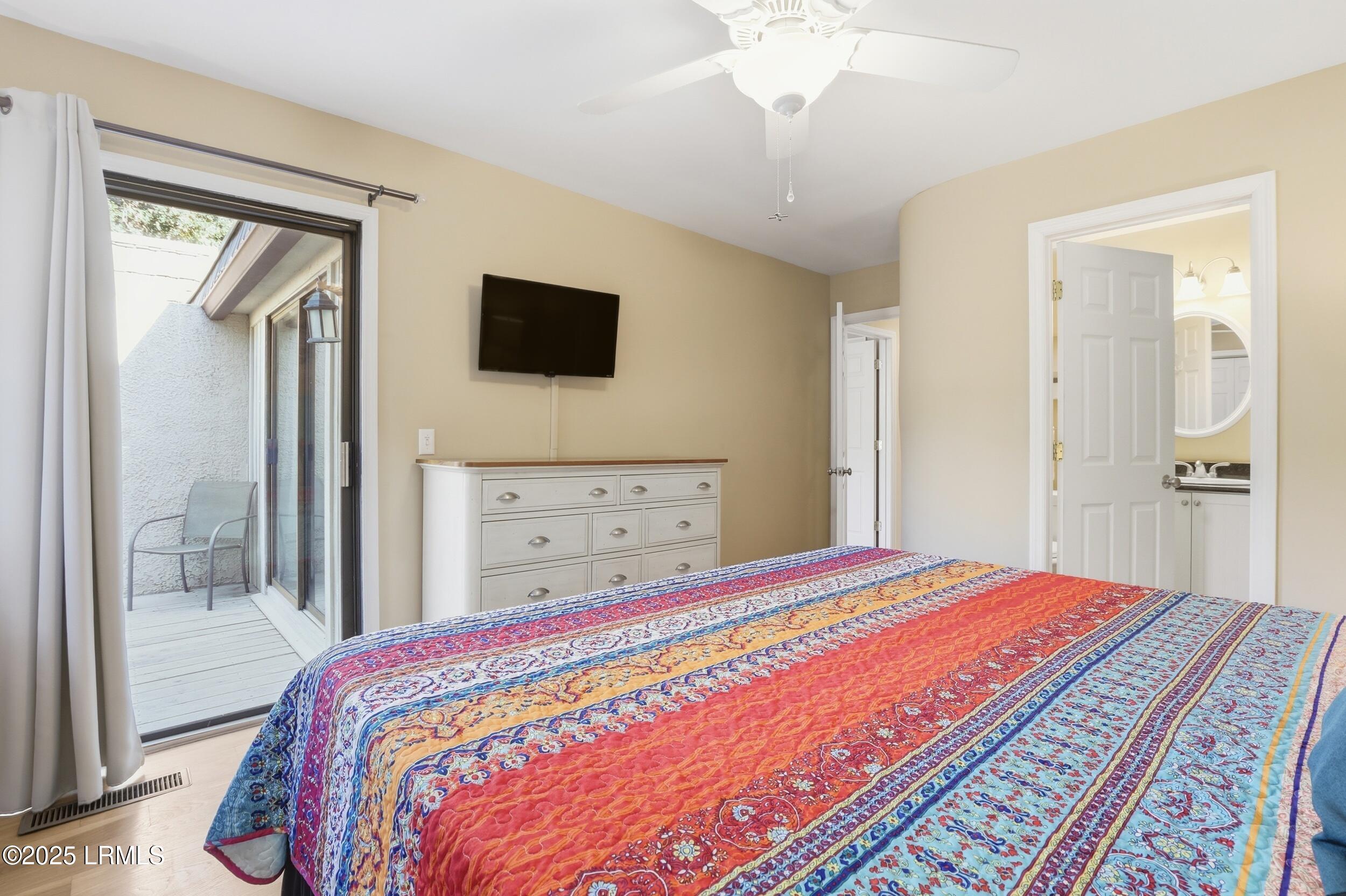 1 Gloucester Road, Unit 305 Hilton Head Island, SC 29928 - Photo 36 of 65 54_ecp_031