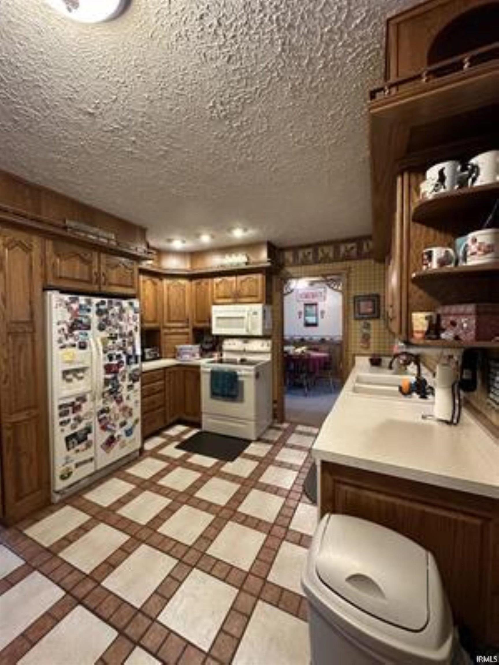 1890 Oak Street Linton, IN 47441 - Photo 14 of 25