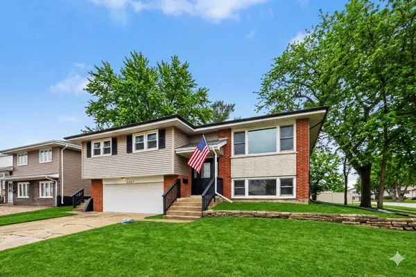 $379,900 | 6607 163rd Place, Tinley Park, IL 60477