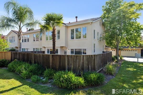 7531 Imperata Lane San Ramon, CA 94582 - Photo 35 of 37 a house view with a garden space