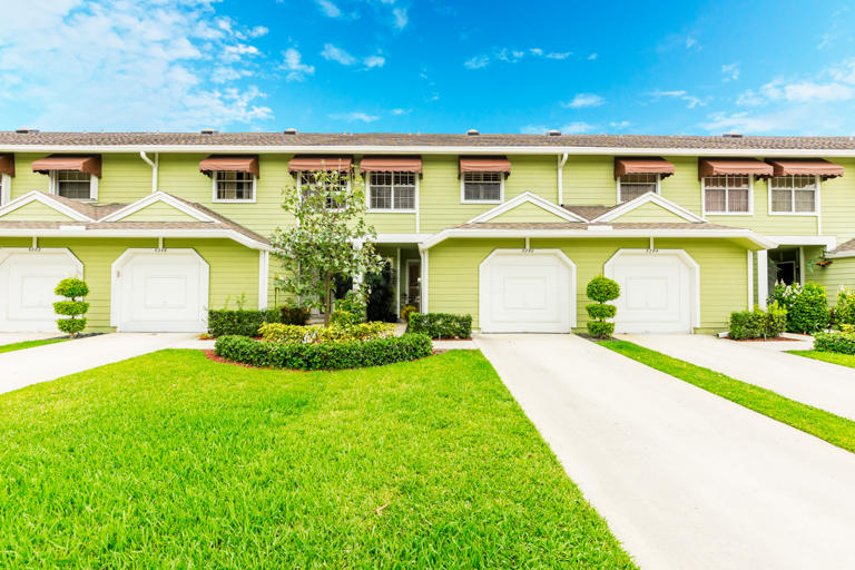 5290 Sapphire Valley Boca Raton, FL 33431 - Photo 1 of 16 5290 Sapphire Vly Ext Front