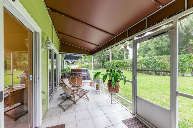 5290 Sapphire Valley Boca Raton, FL 33431 - Photo 14 of 16 5290 Sapphire Vly Patio