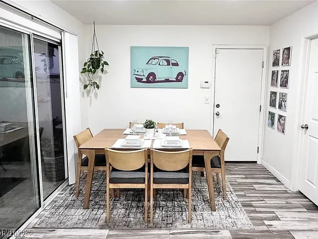 $2,350 | 6080 St Petersburg Drive, Las Vegas, NV 89142