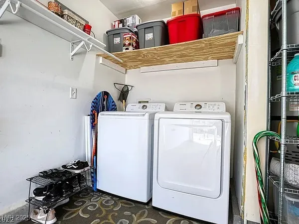 $2,350 | 6080 St Petersburg Drive, Las Vegas, NV 89142