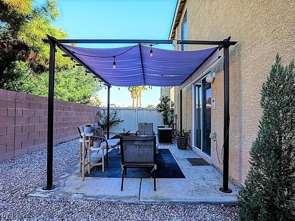 $2,350 | 6080 St Petersburg Drive, Las Vegas, NV 89142