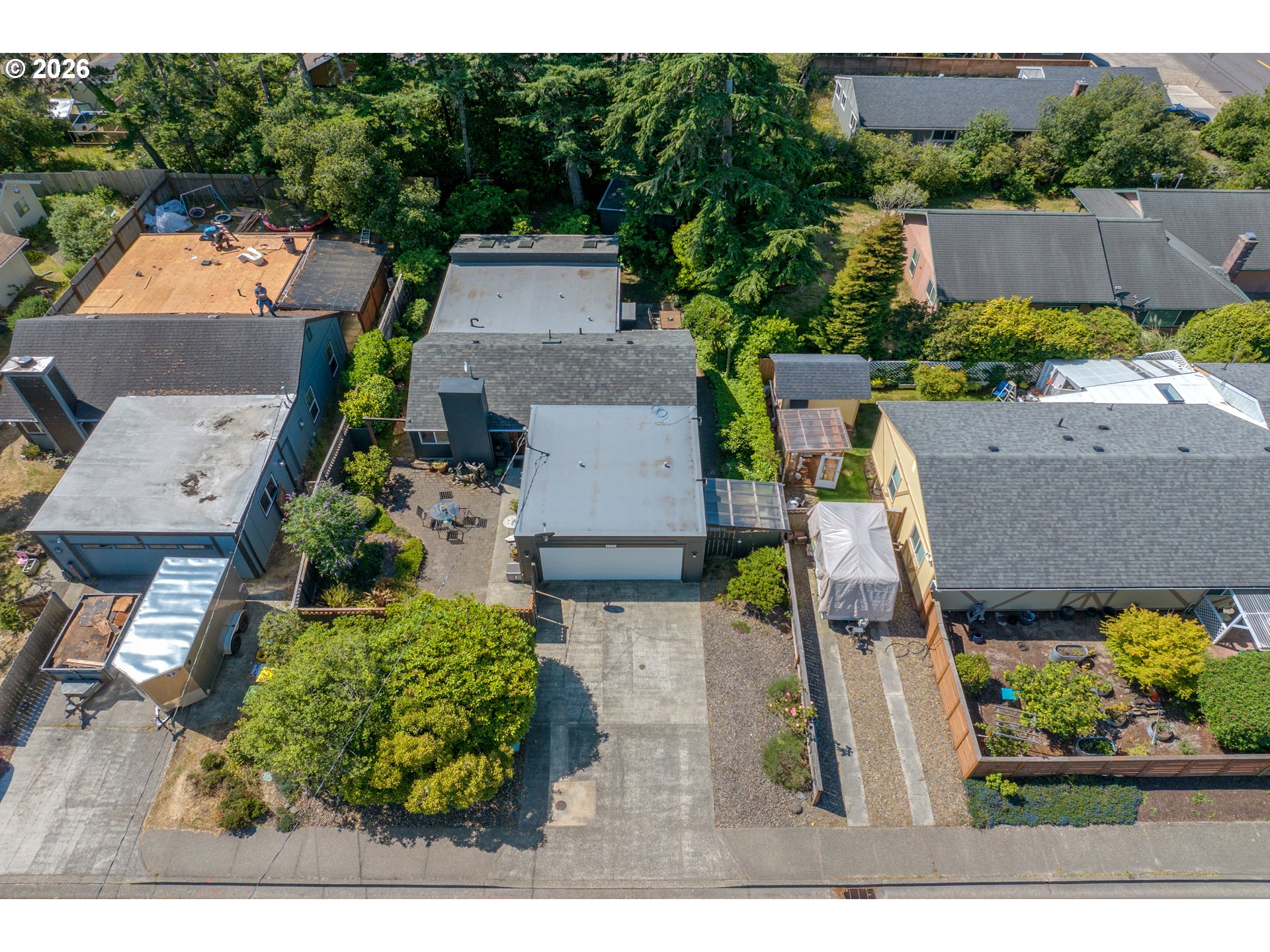1250 9th Street Florence, OR 97439 - Photo 2 of 25