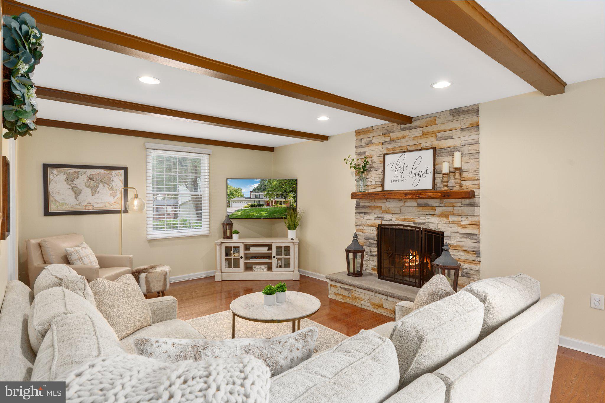 12256 Angel Wing Court Reston, VA 20191 - Photo 4 of 49 Gallery Image 4