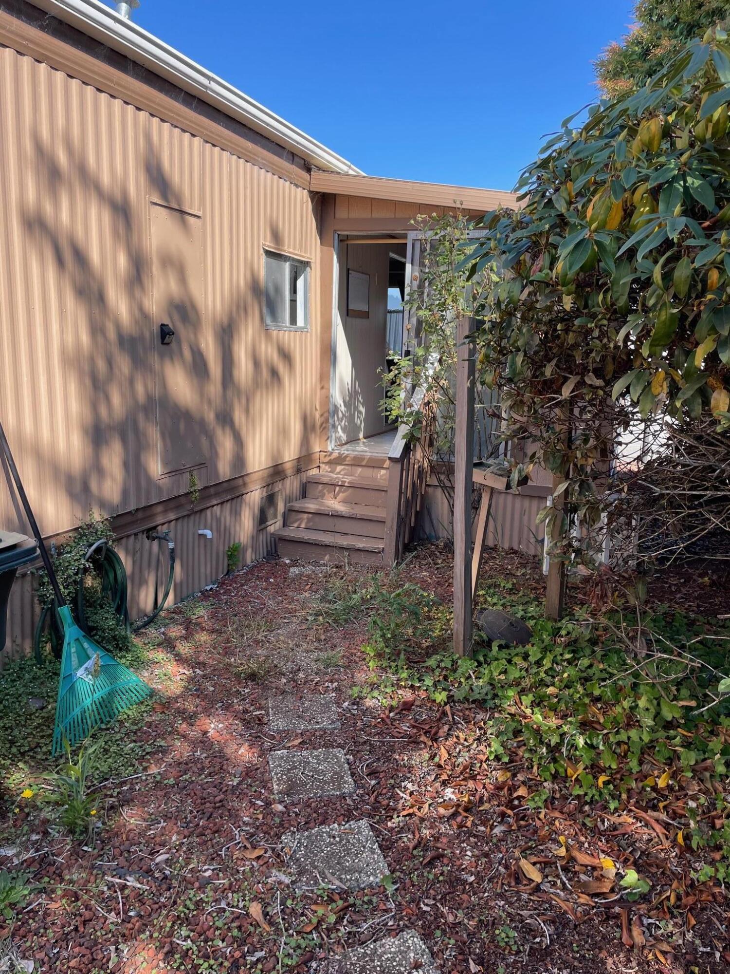 1575 Princess Lane Fortuna, CA 95540 - Photo 34 of 36 IMG_6483