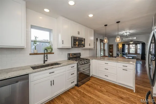 $309,000 | 5458 Murdoch Avenue, St. Louis, MO 63109