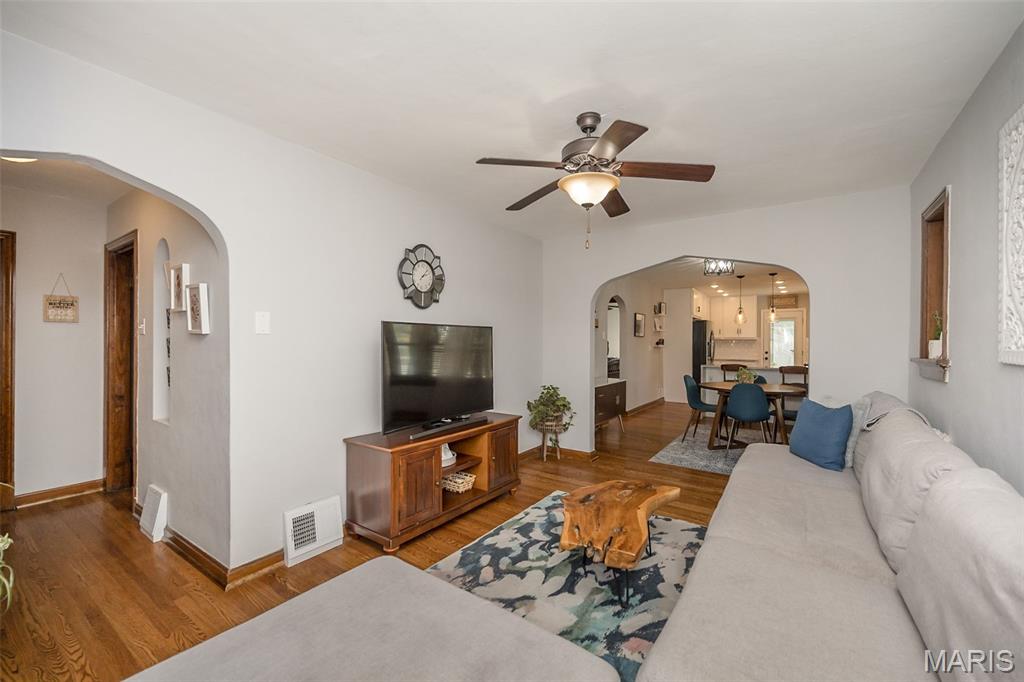 5458 Murdoch Avenue St. Louis, MO 63109 - Photo 5 of 22