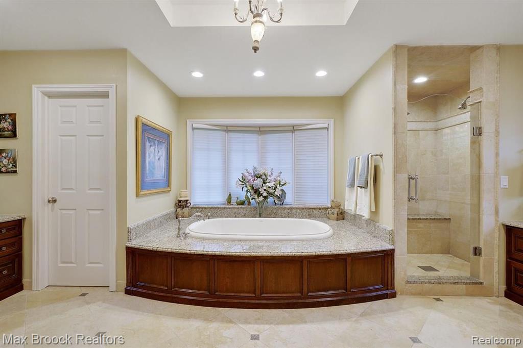 645 Lone Pine Road Bloomfield Hills, MI 48304 - Photo 19 of 34