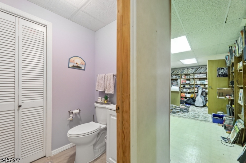 15 Garfield Road Parsippany, NJ 07054 - Photo 25 of 33 Gallery Image 25