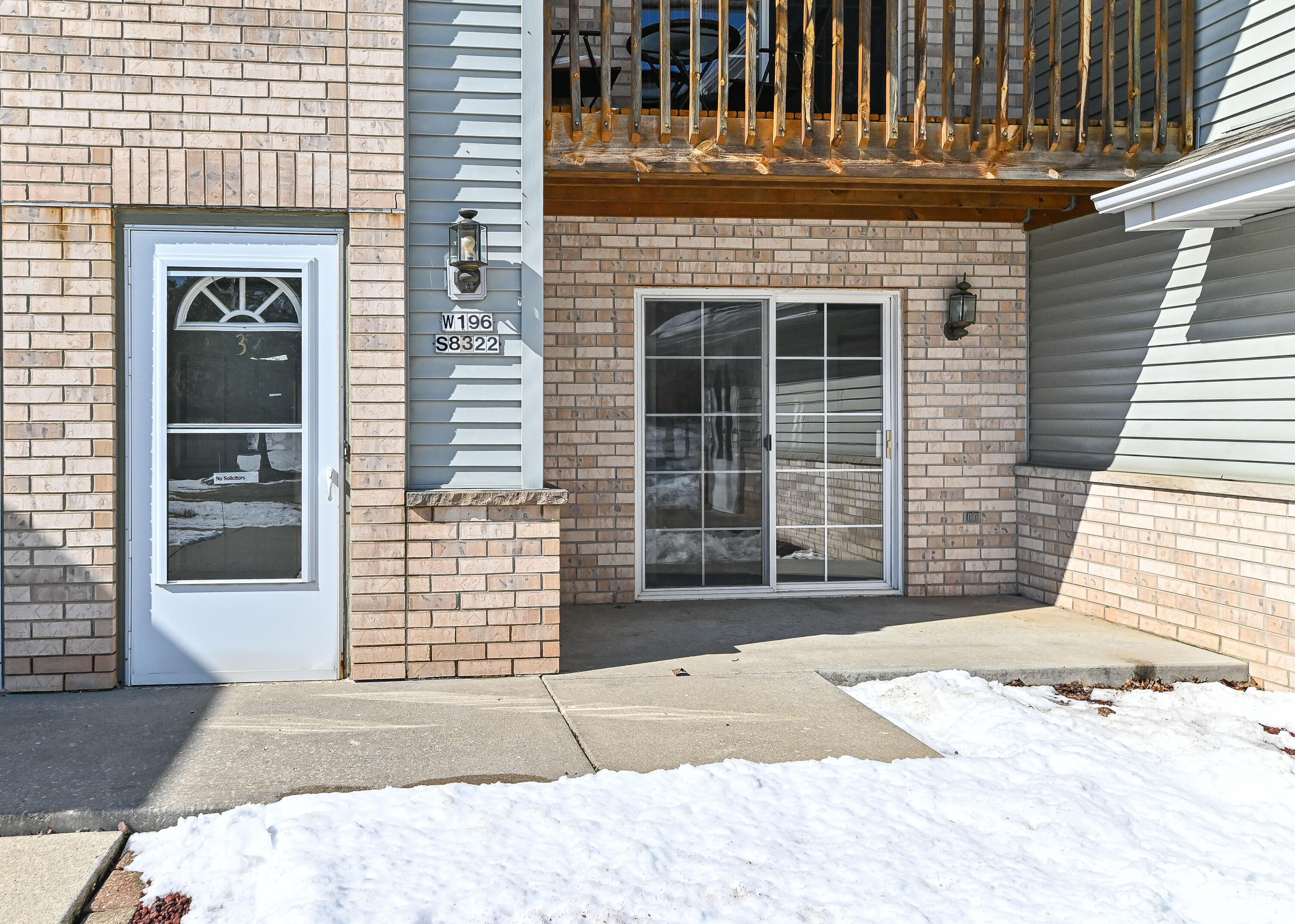 W196S8322 Providence Way Muskego, WI 53150 - Photo 3 of 14 Private first floor entrance