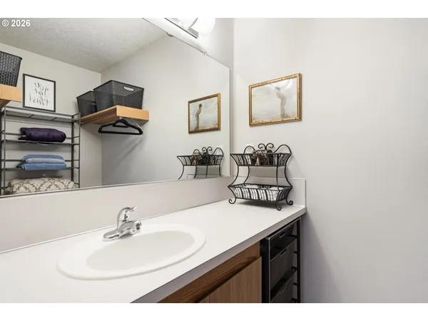$474,900 | 9305 Southwest Brooks Bend Lane, Portland, OR 97223