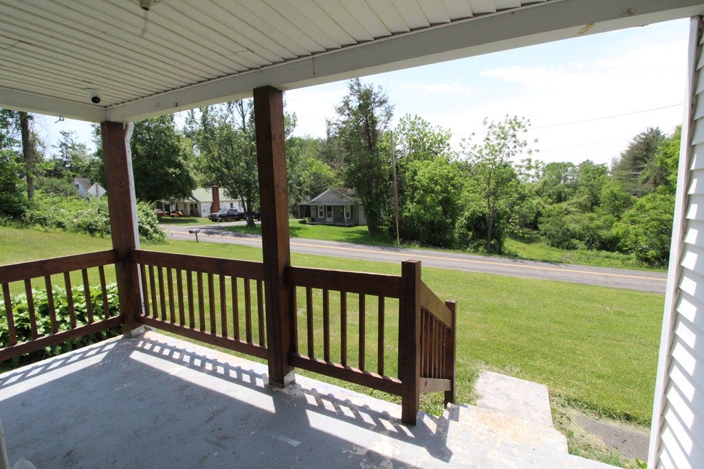 1065 Fairview Road Galax, VA 24333 - Photo 4 of 65 Gallery Image 4