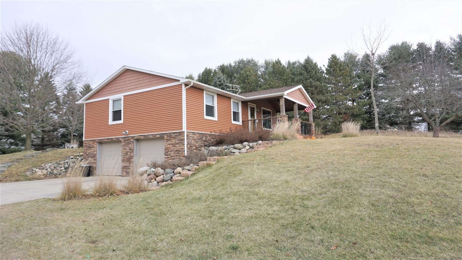 18464 Bush Road Chelsea, MI 48118 - Photo 2 of 32 Photo 2
