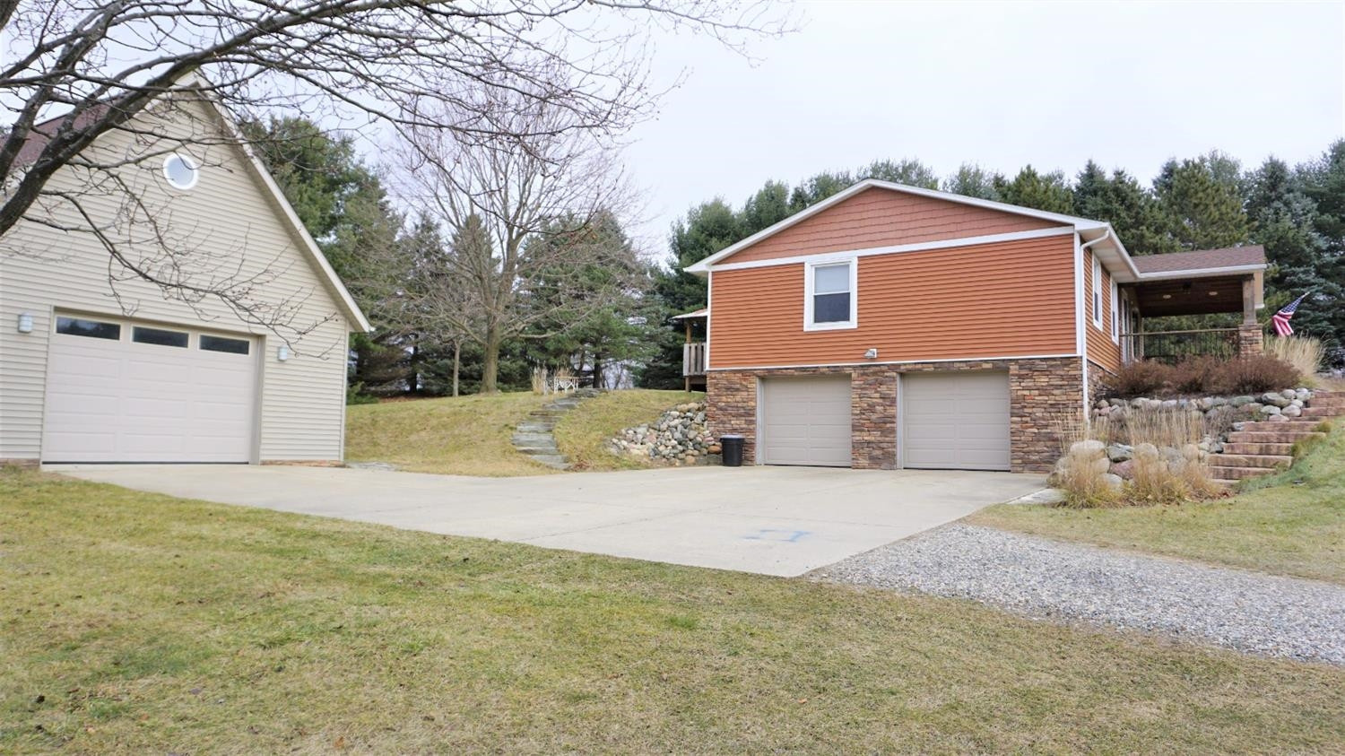18464 Bush Road Chelsea, MI 48118 - Photo 3 of 32 Photo 3
