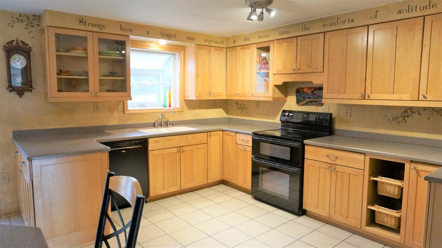 18464 Bush Road Chelsea, MI 48118 - Photo 9 of 32 Photo 9